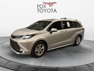 2022 Toyota Sienna XLE