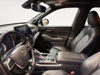 2022 Toyota Highlander XSE