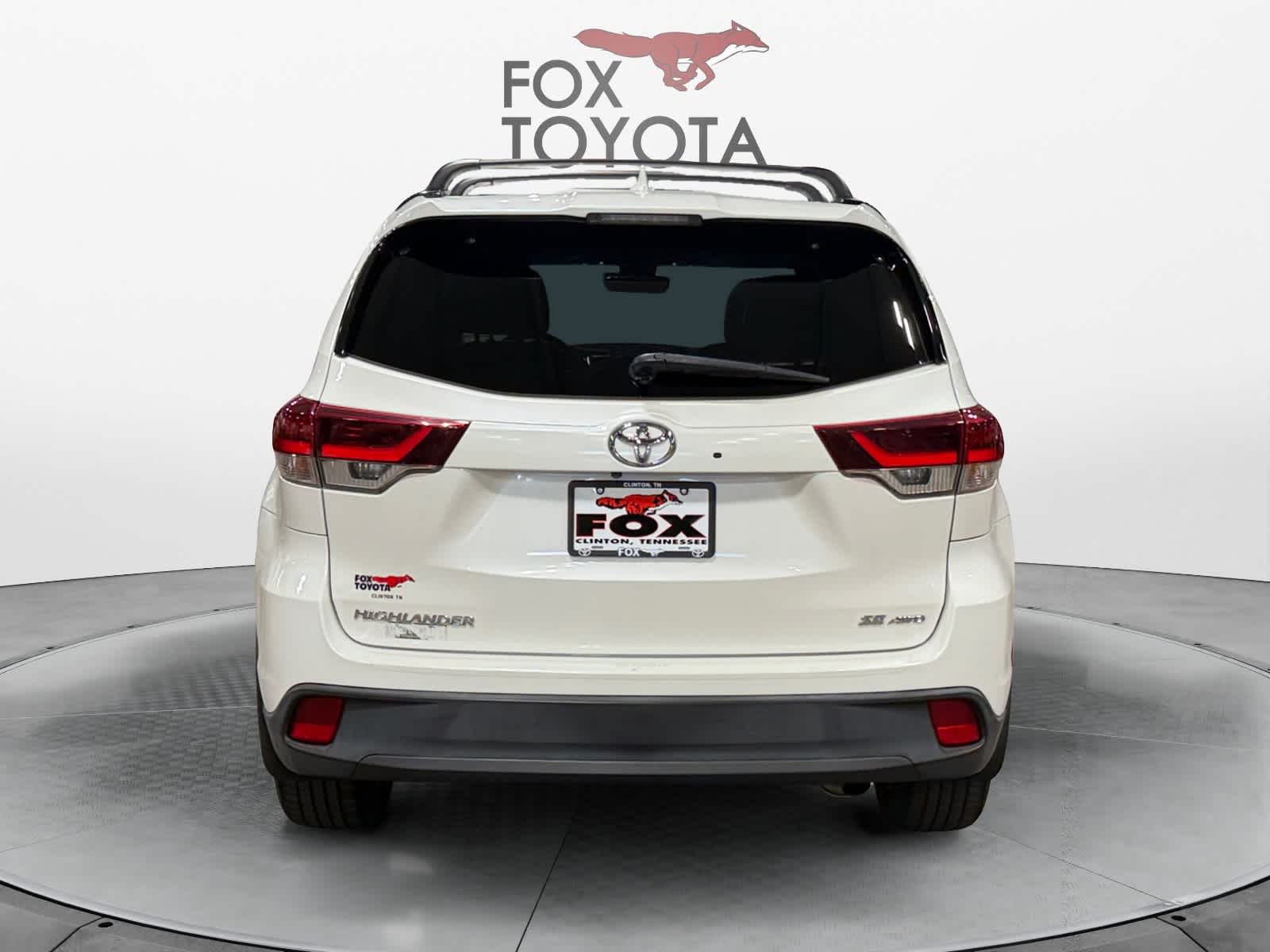 2019 Toyota Highlander SE