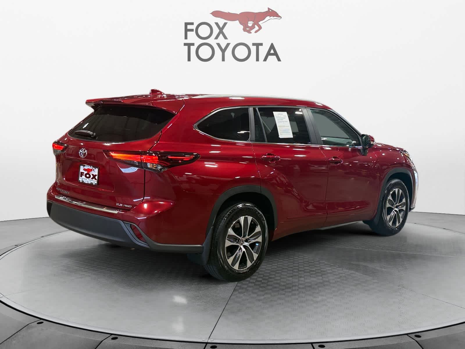 2025 Toyota Highlander XLE