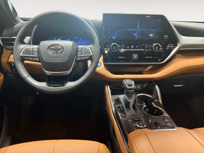 2026 Toyota Highlander Platinum