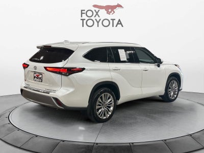 2026 Toyota Highlander Platinum