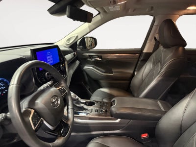 2024 Toyota Highlander Platinum
