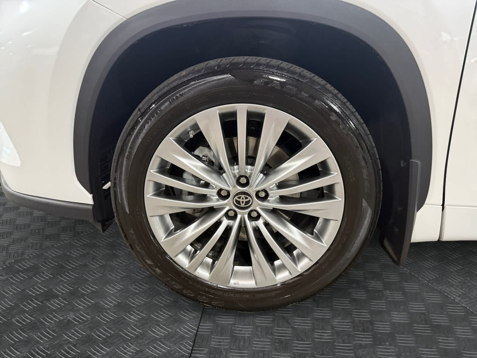 2024 Toyota Highlander Platinum