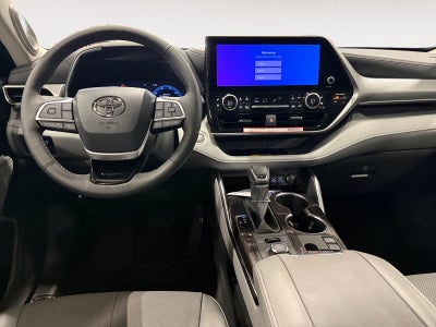 2026 Toyota Highlander Platinum
