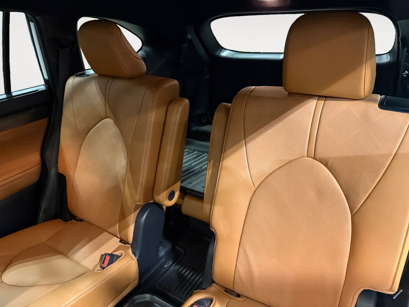 2025 Toyota Highlander Platinum