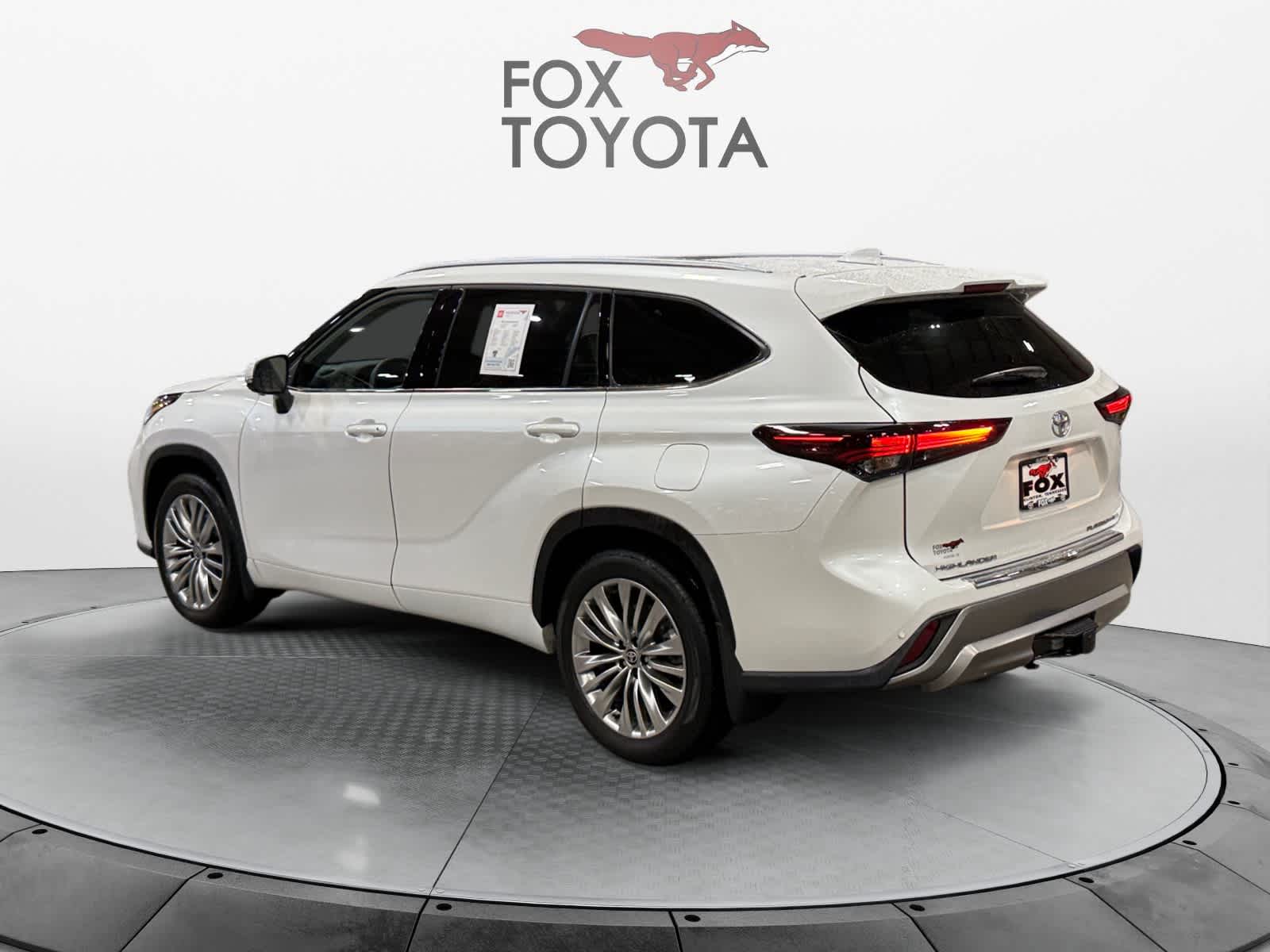 2025 Toyota Highlander Platinum