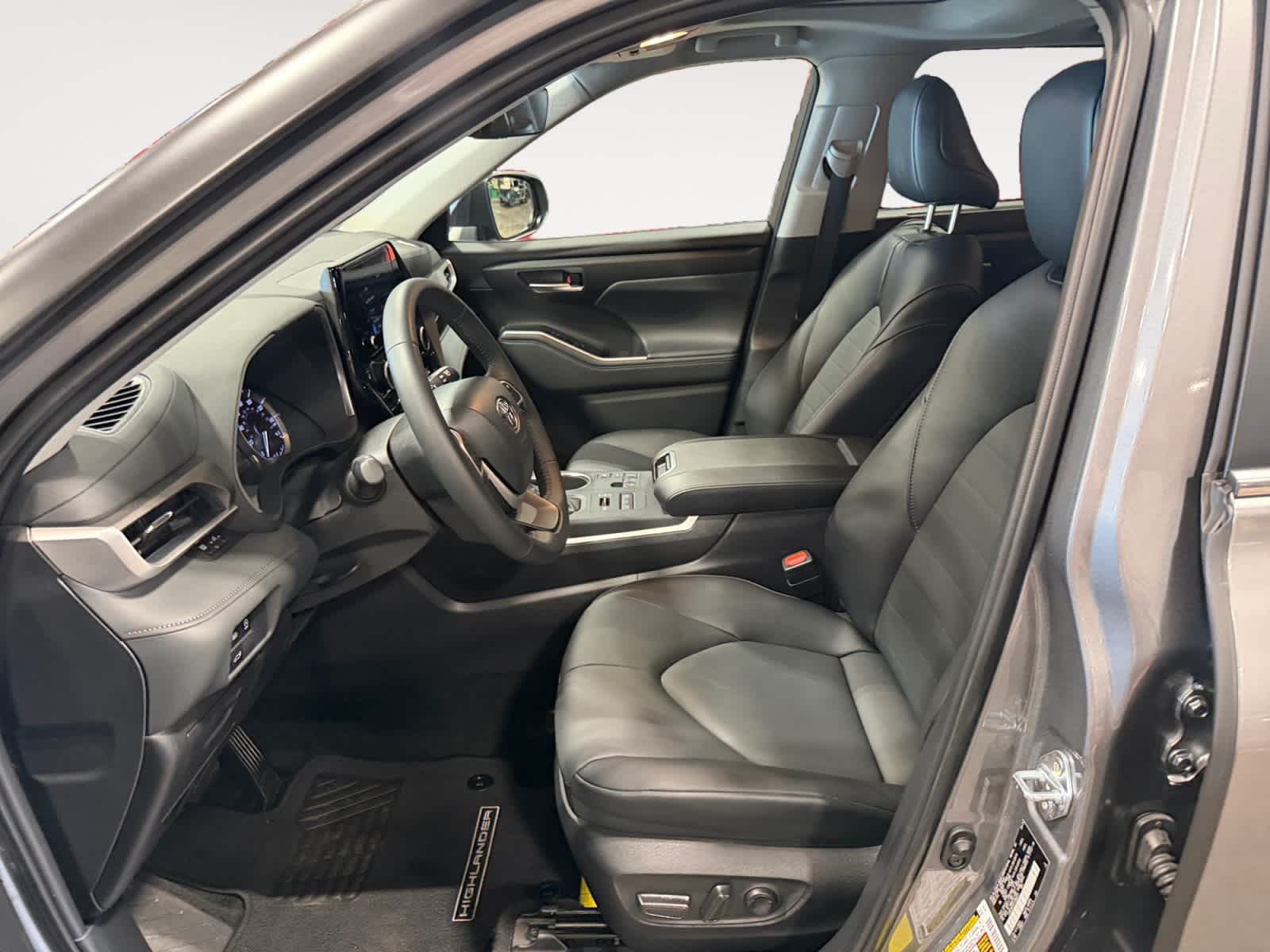 2025 Toyota Highlander XLE