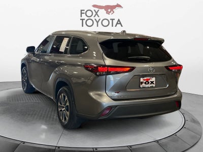 2025 Toyota Highlander XLE