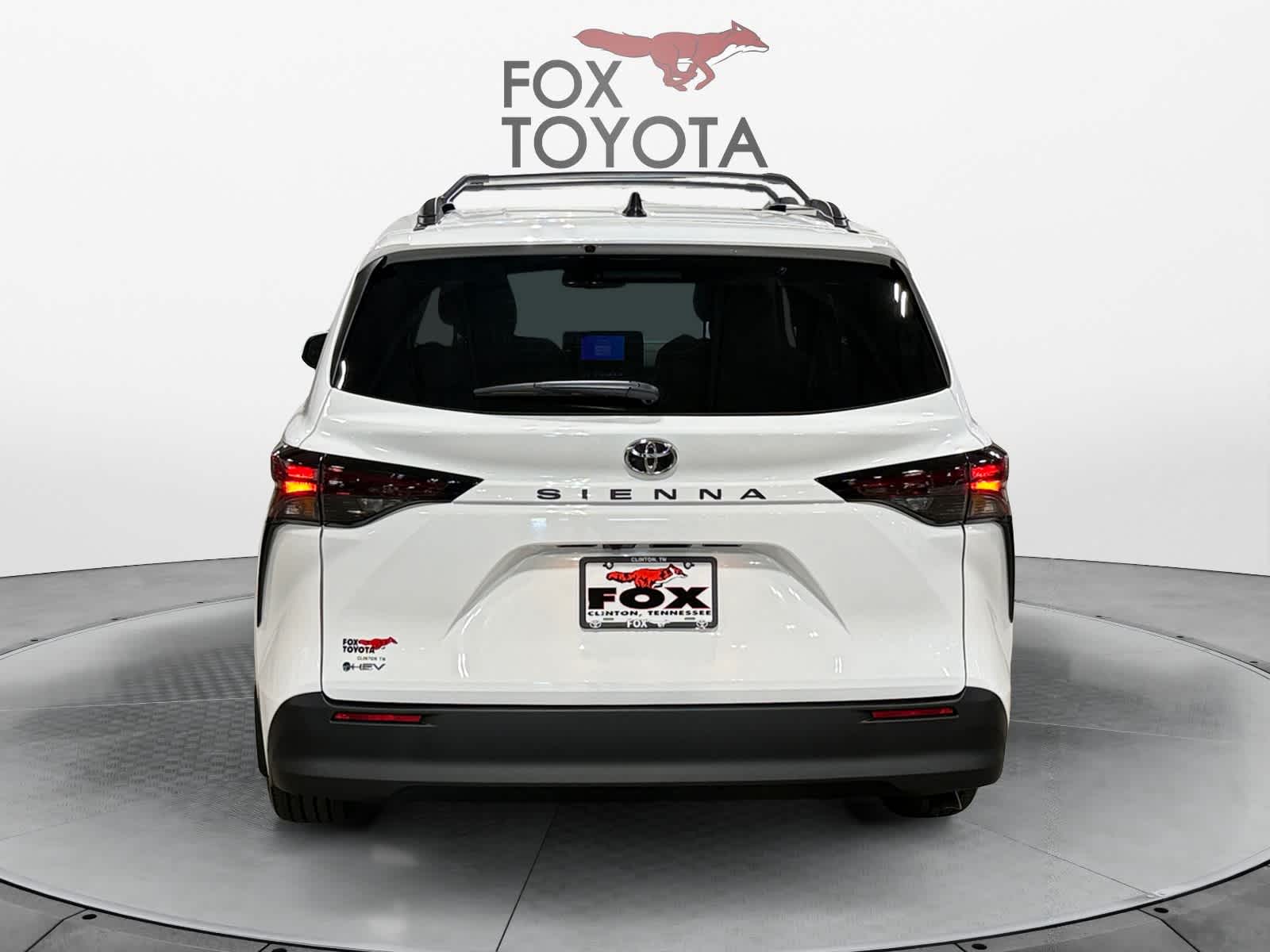 2026 Toyota Sienna LE