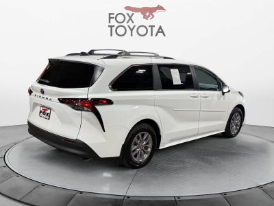 2026 Toyota Sienna LE