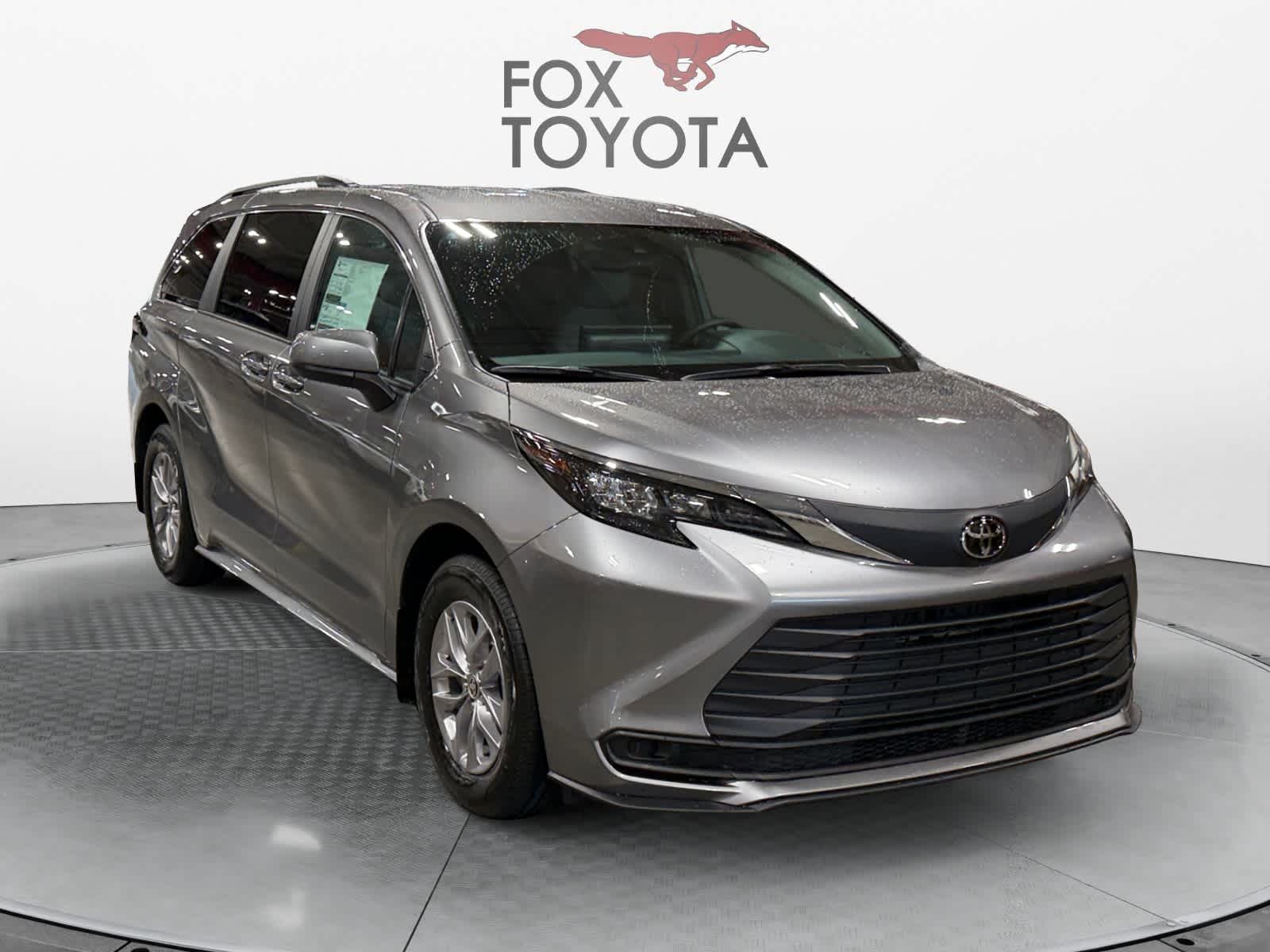 2026 Toyota Sienna LE