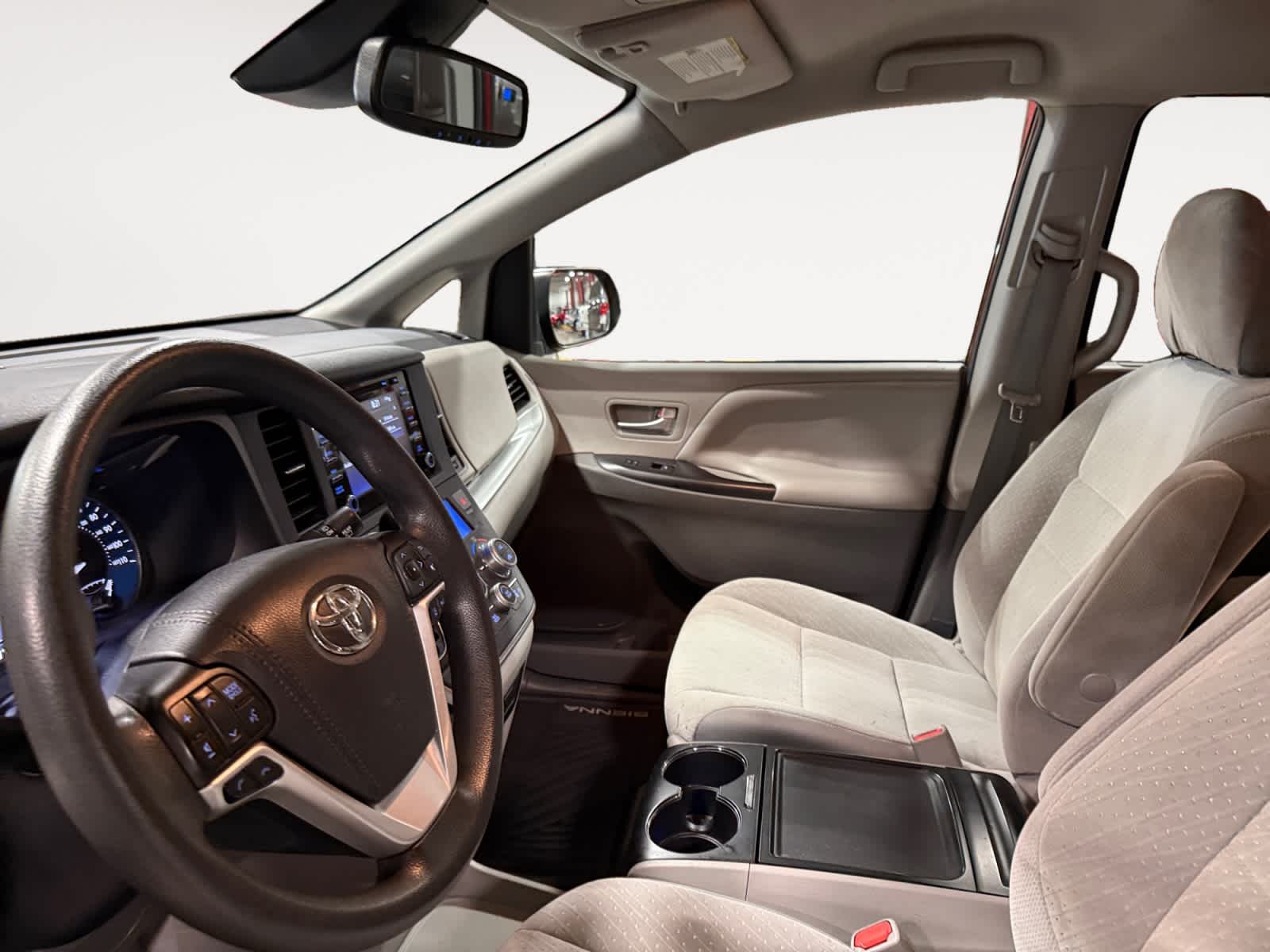 2020 Toyota Sienna LE