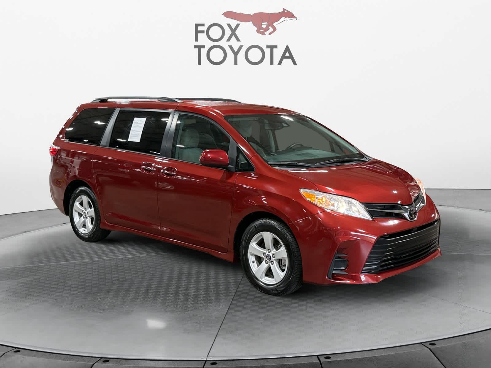 2020 Toyota Sienna LE