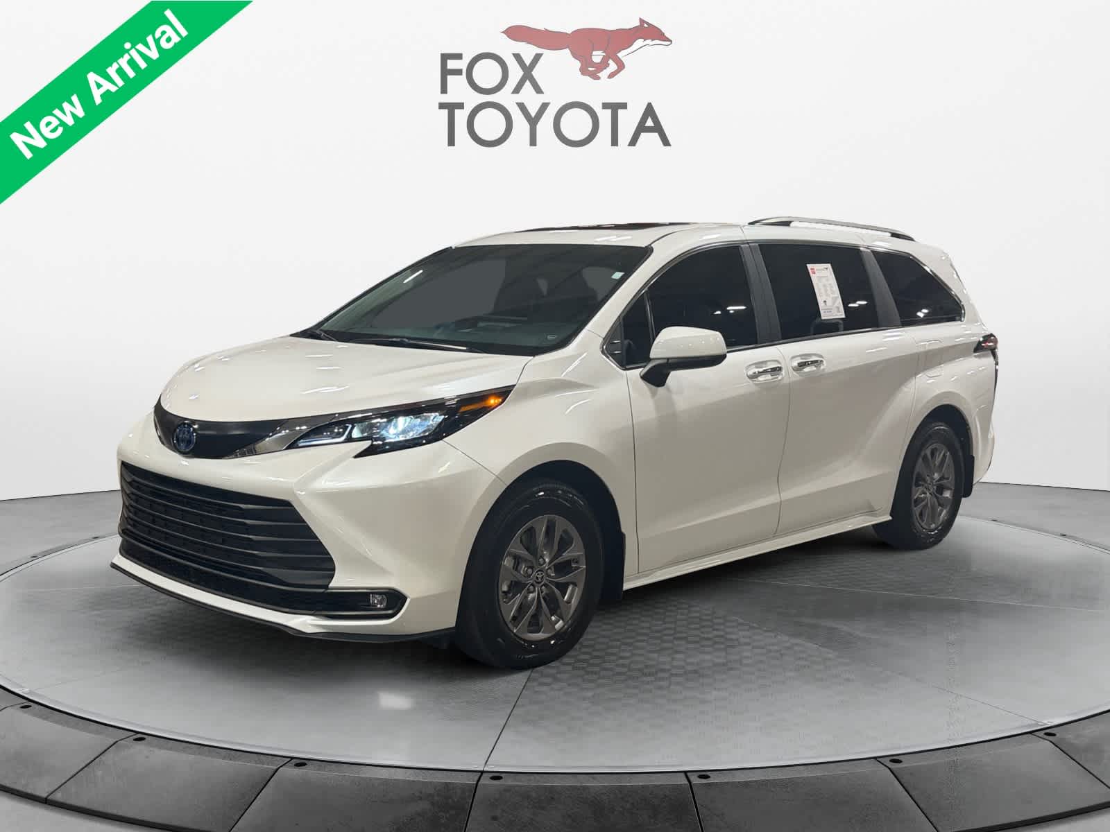 2025 Toyota Sienna XLE