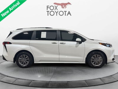 2025 Toyota Sienna XLE