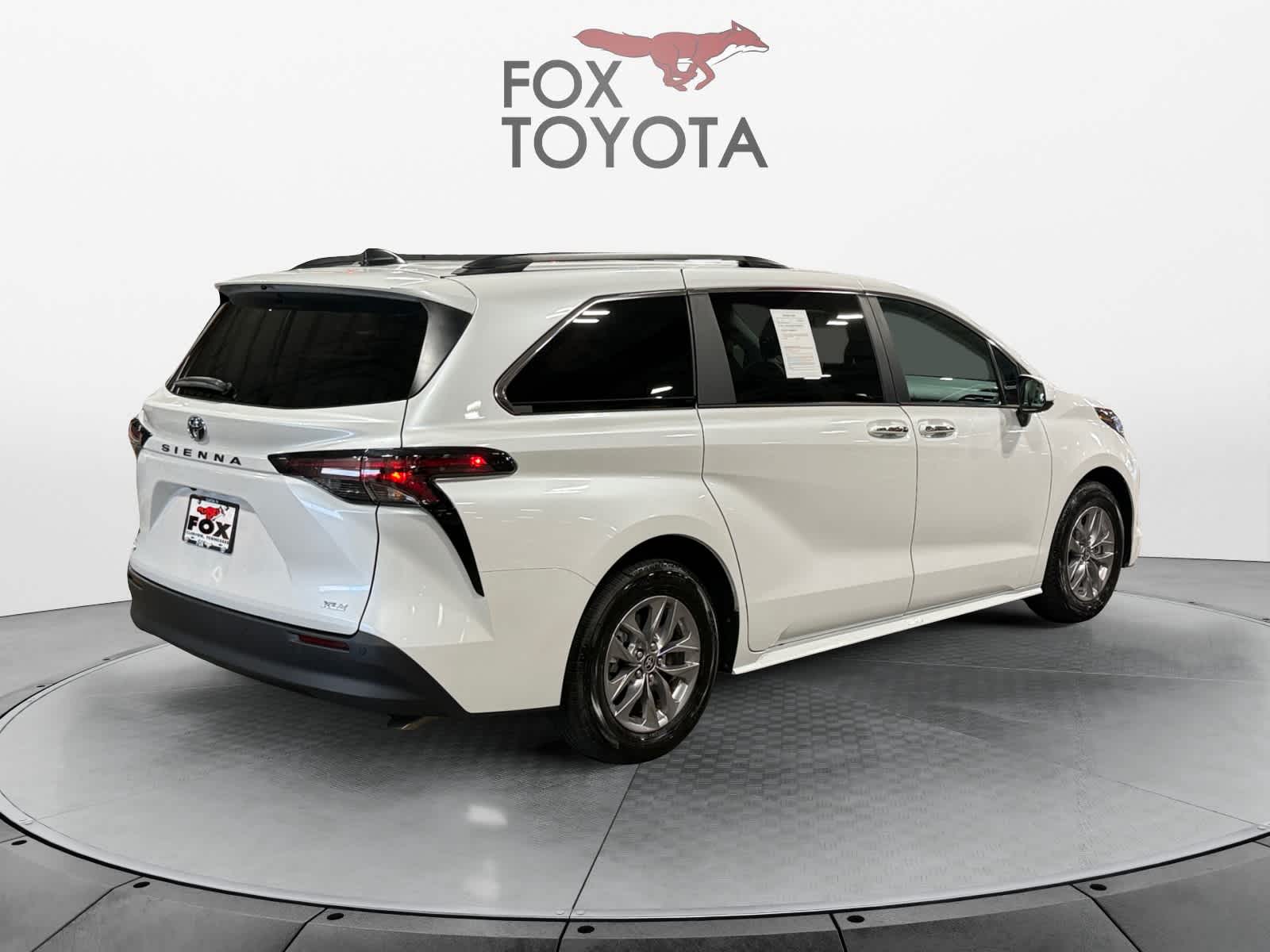 2026 Toyota Sienna XLE