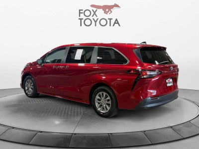 2023 Toyota Sienna XLE