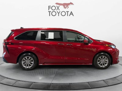 2023 Toyota Sienna XLE