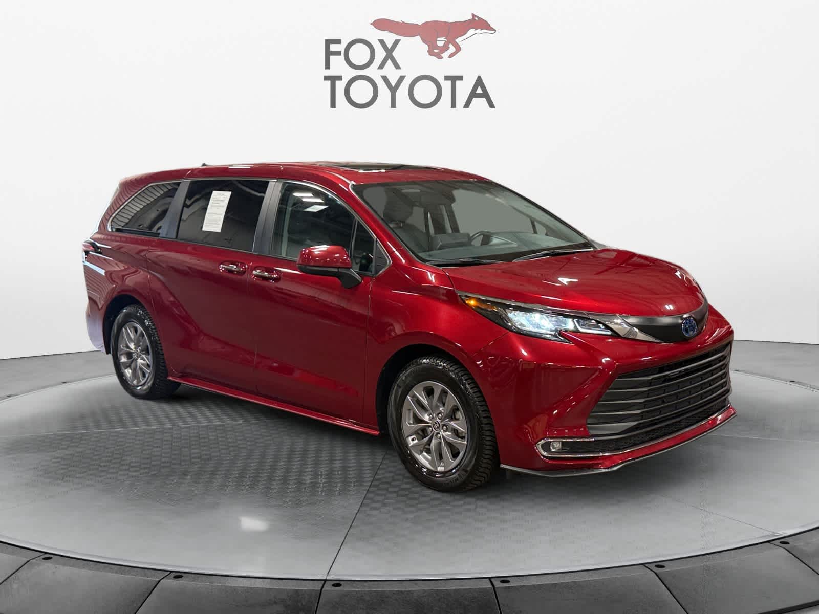 2023 Toyota Sienna XLE