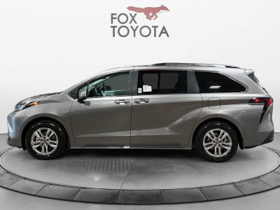 2026 Toyota Sienna XLE