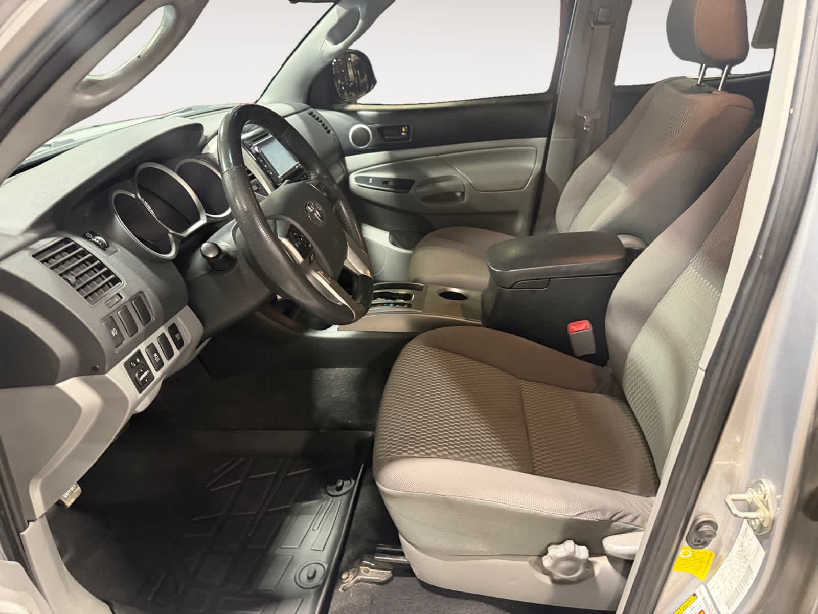 2014 Toyota Tacoma 4WD Double Cab V6 AT (Natl)