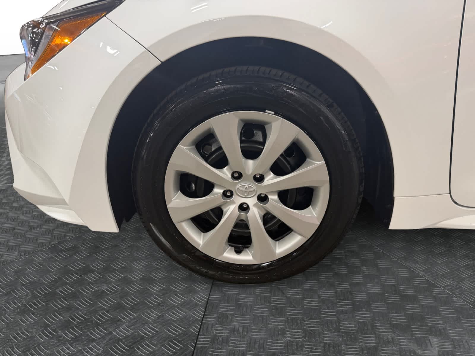 2027 Toyota Corolla LE