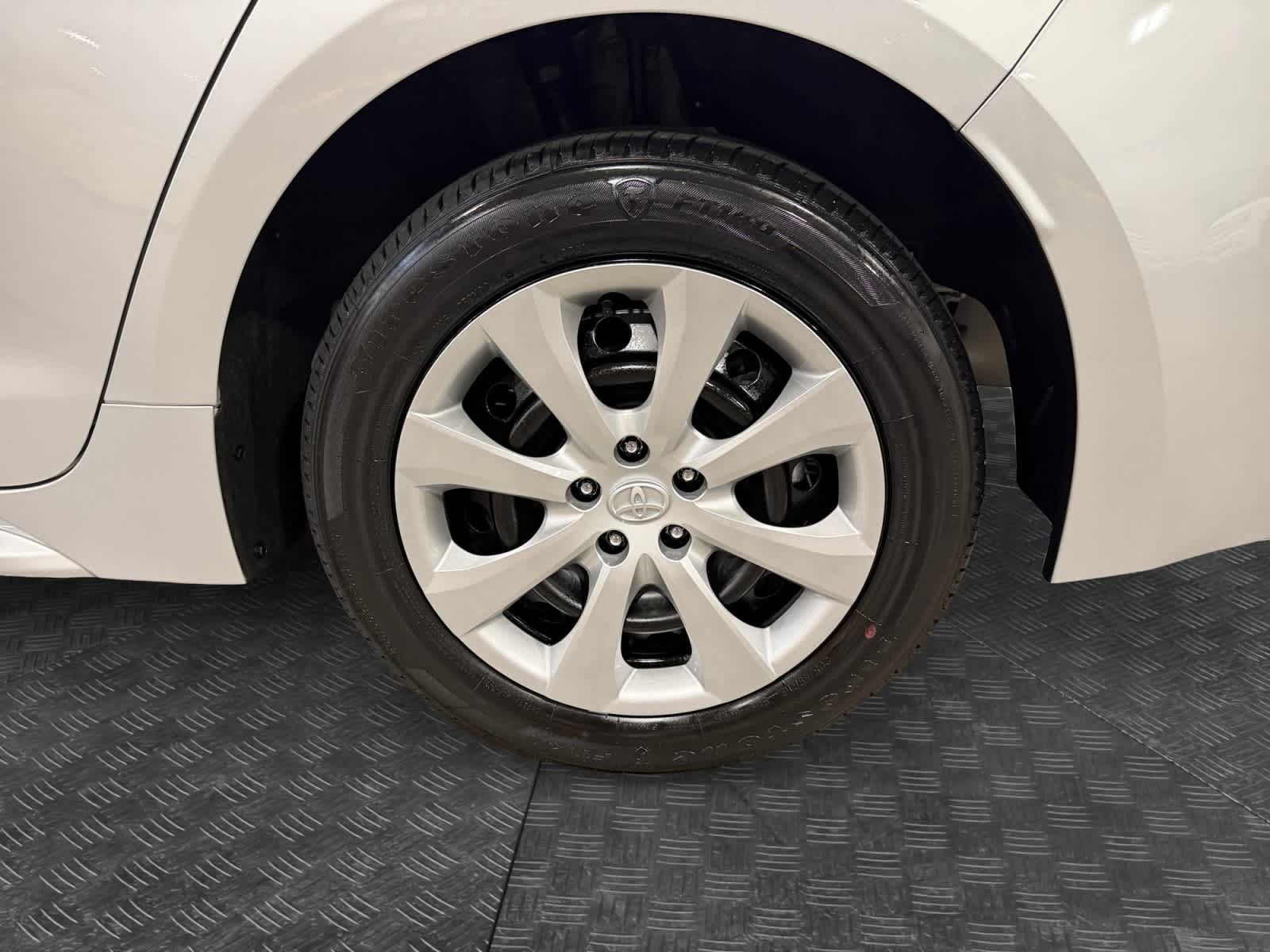 2027 Toyota Corolla LE