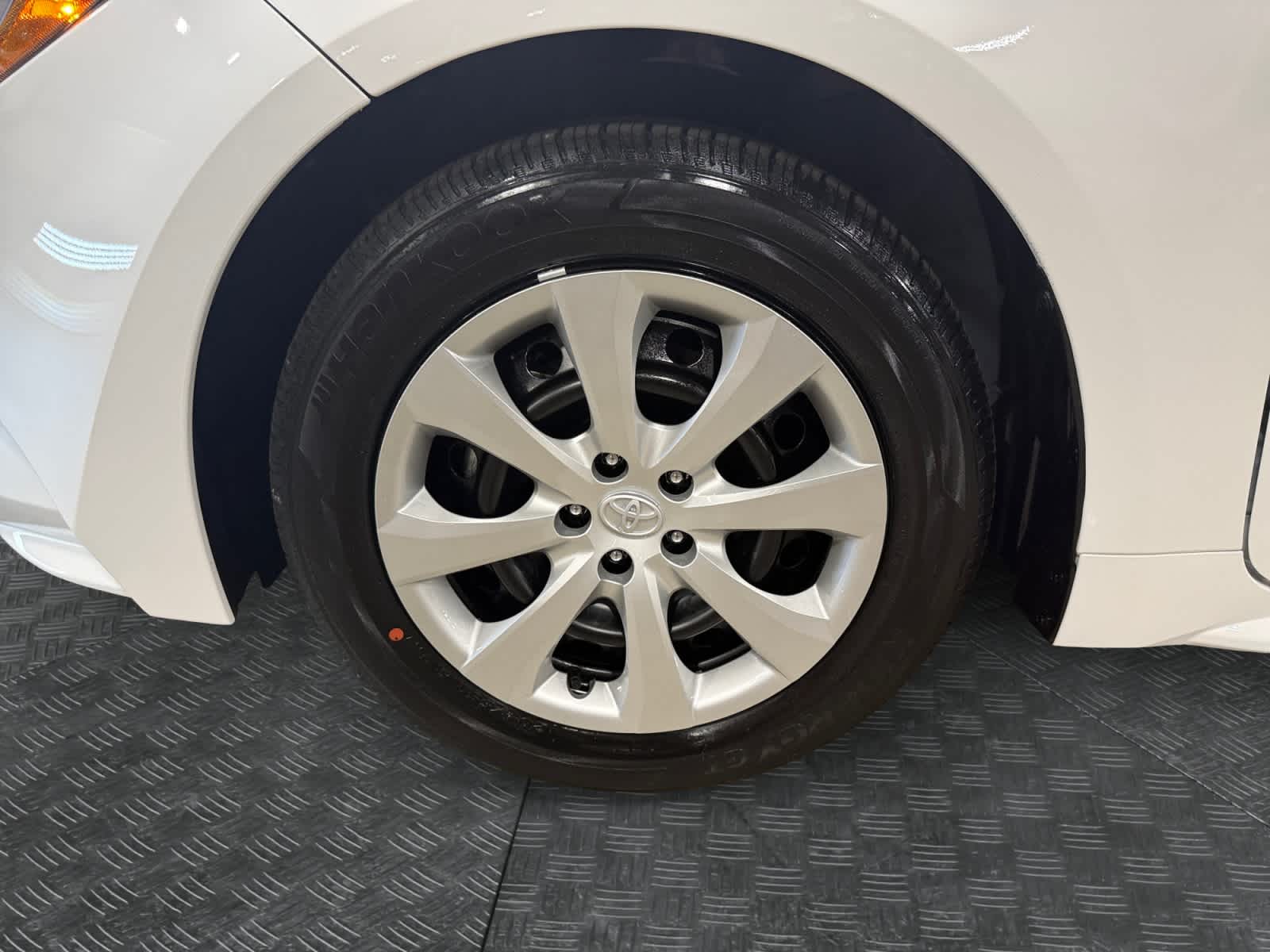 2027 Toyota Corolla LE