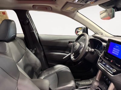 2024 Toyota Corolla Cross XLE