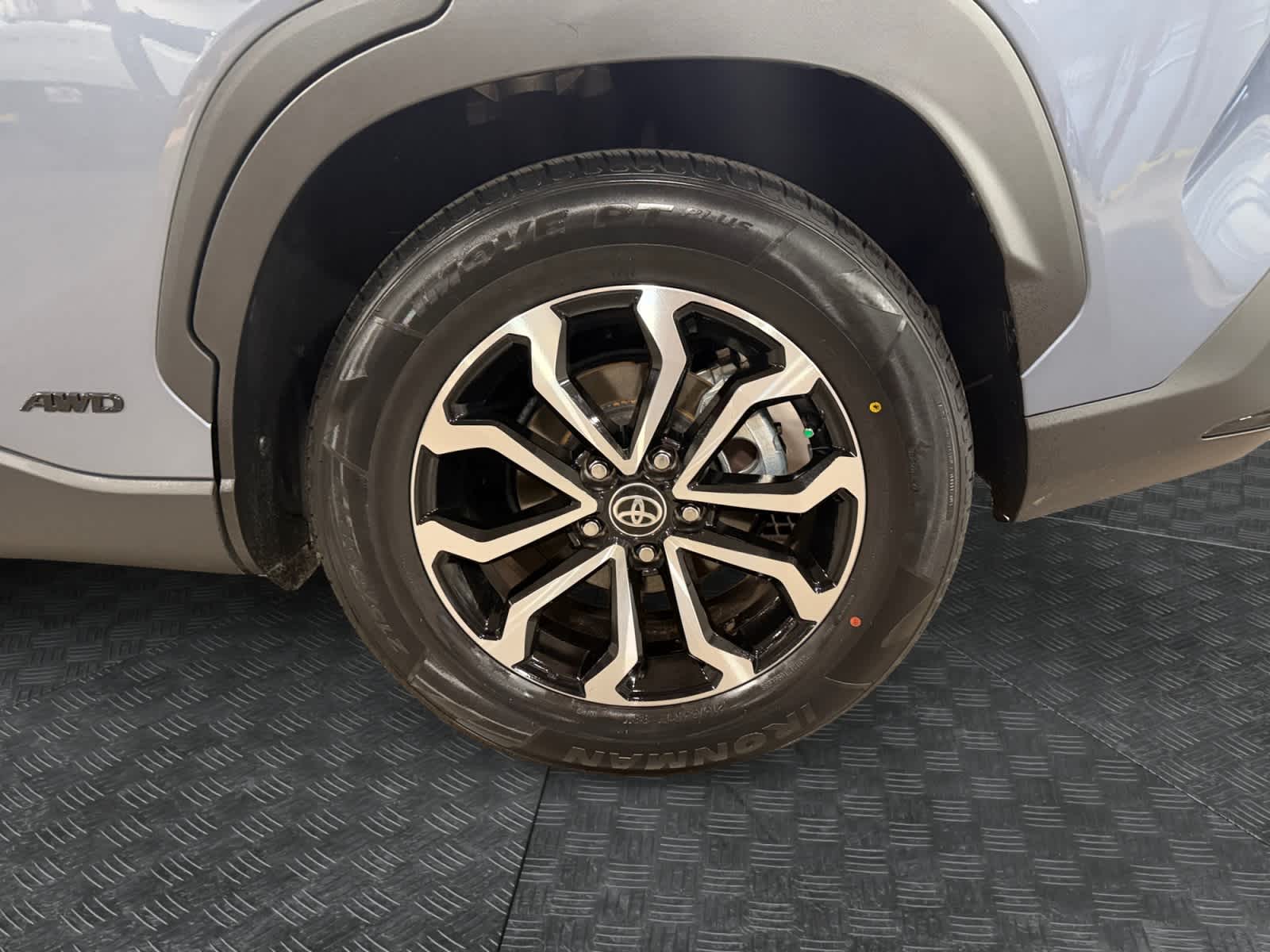 2024 Toyota Corolla Cross Hybrid SE