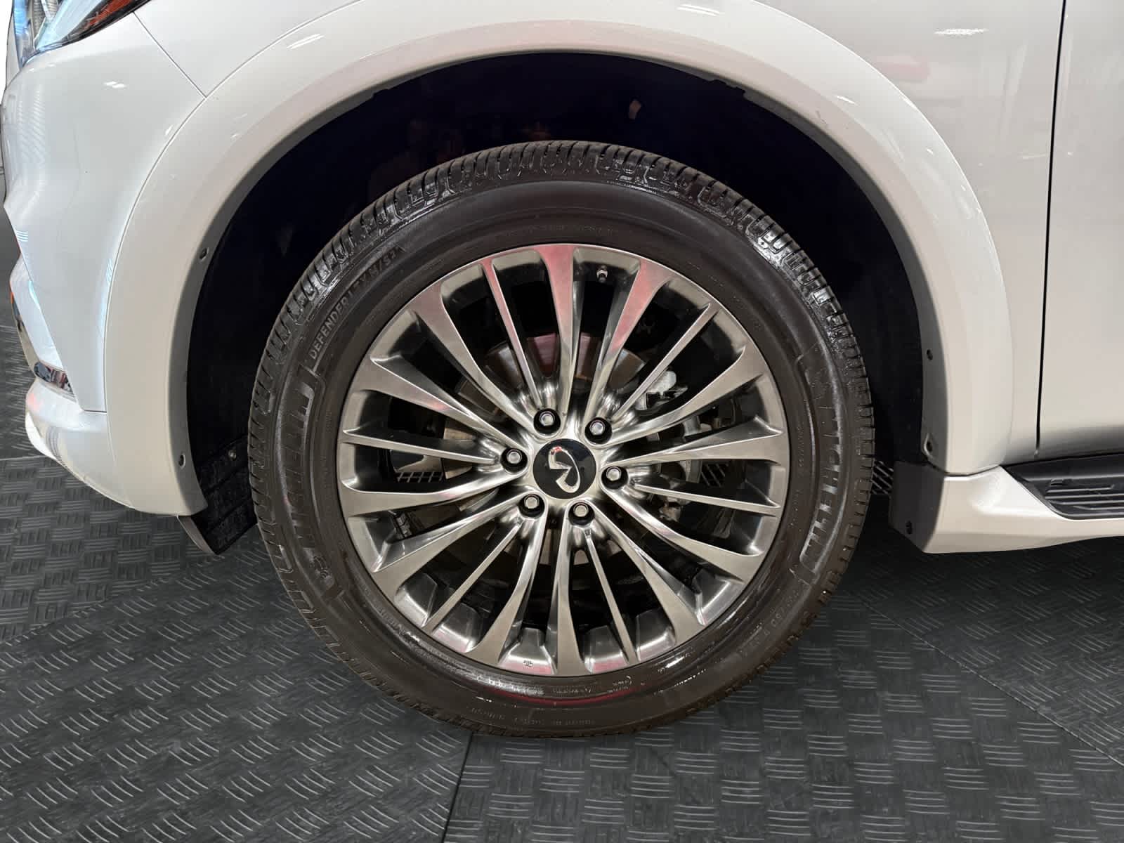 2022 INFINITI QX80 SENSORY