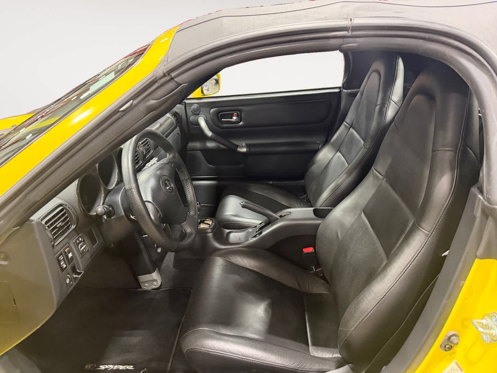 2002 Toyota MR2 Spyder 2dr Conv Manual SEQ (Natl)