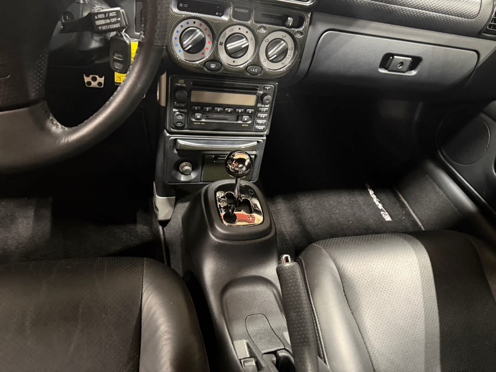 2002 Toyota MR2 Spyder 2dr Conv Manual SEQ (Natl)