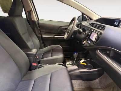 2017 Toyota Prius c Three