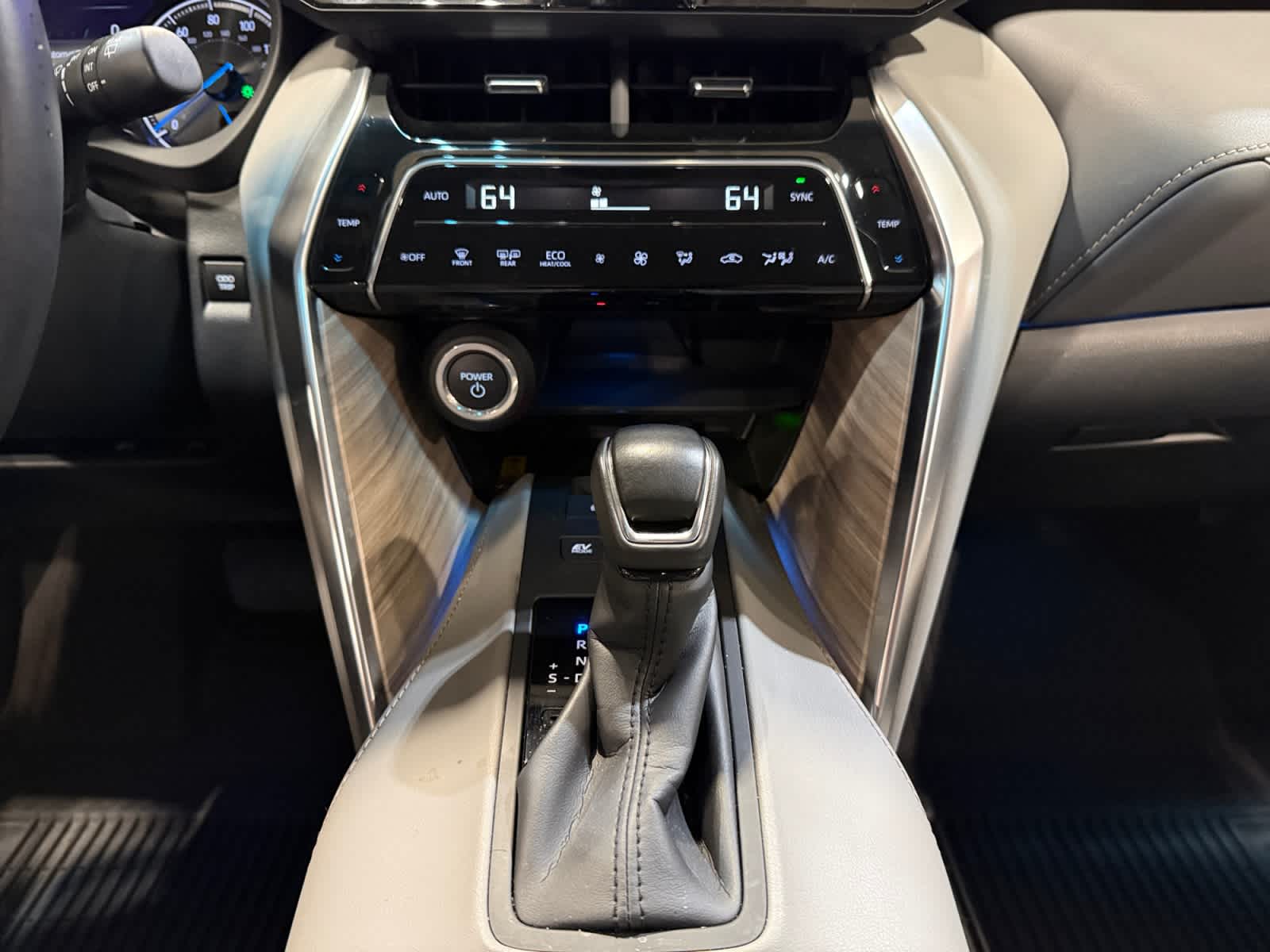 2024 Toyota Venza XLE