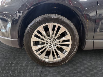 2024 Toyota Venza XLE
