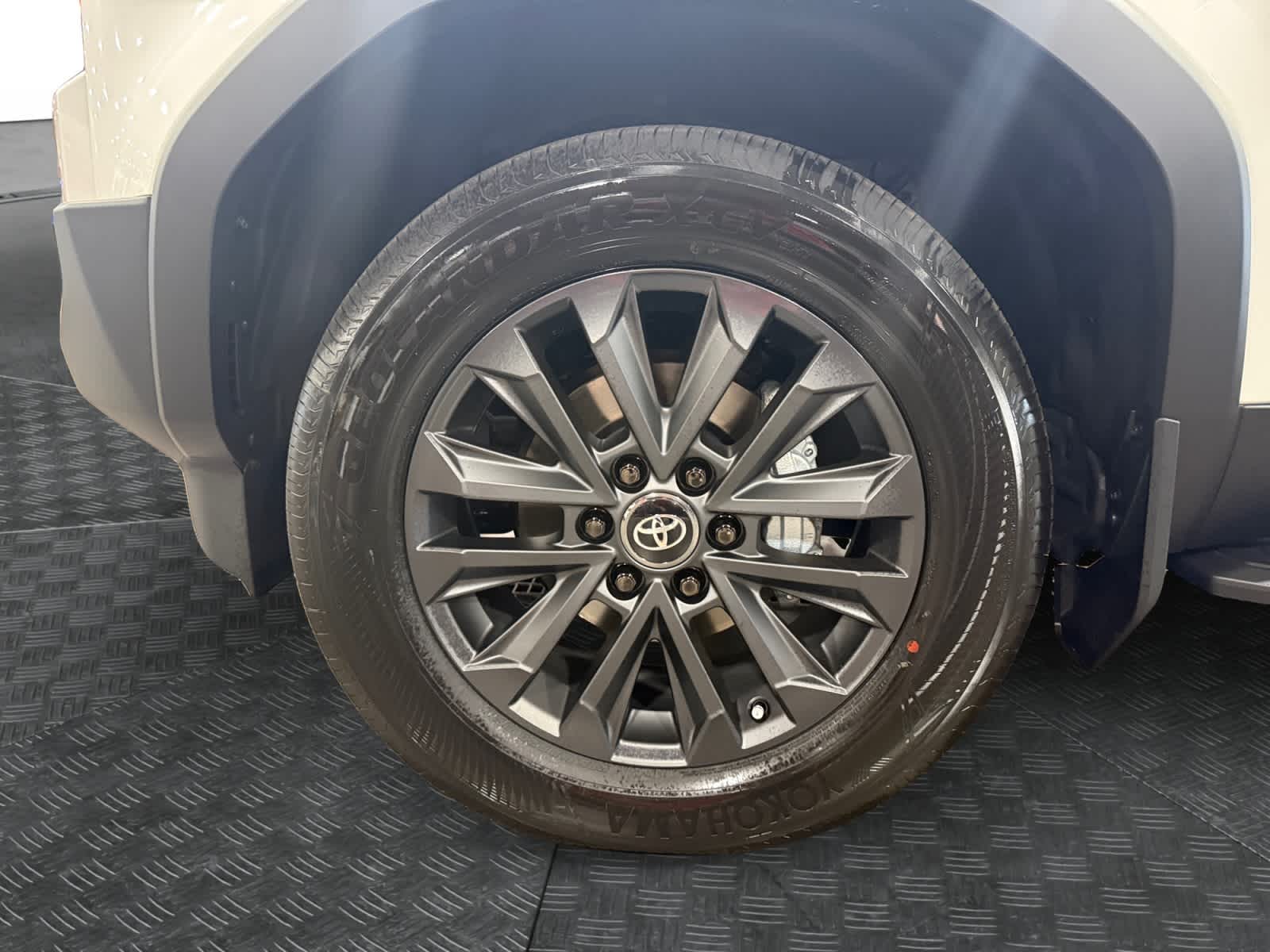 2026 Toyota Land Cruiser 4WD (Natl)