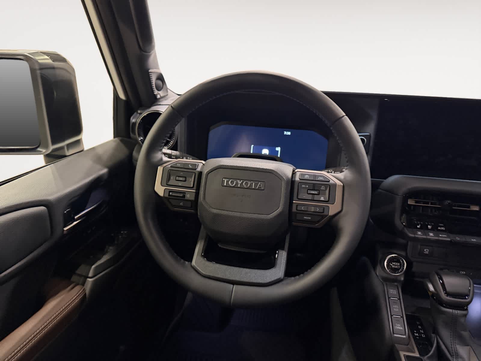 2026 Toyota Land Cruiser 4WD (Natl)