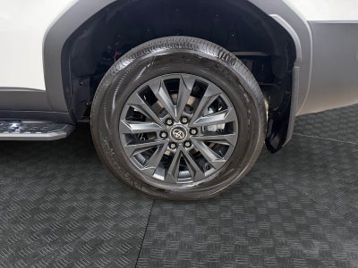 2026 Toyota Land Cruiser 4WD (Natl)