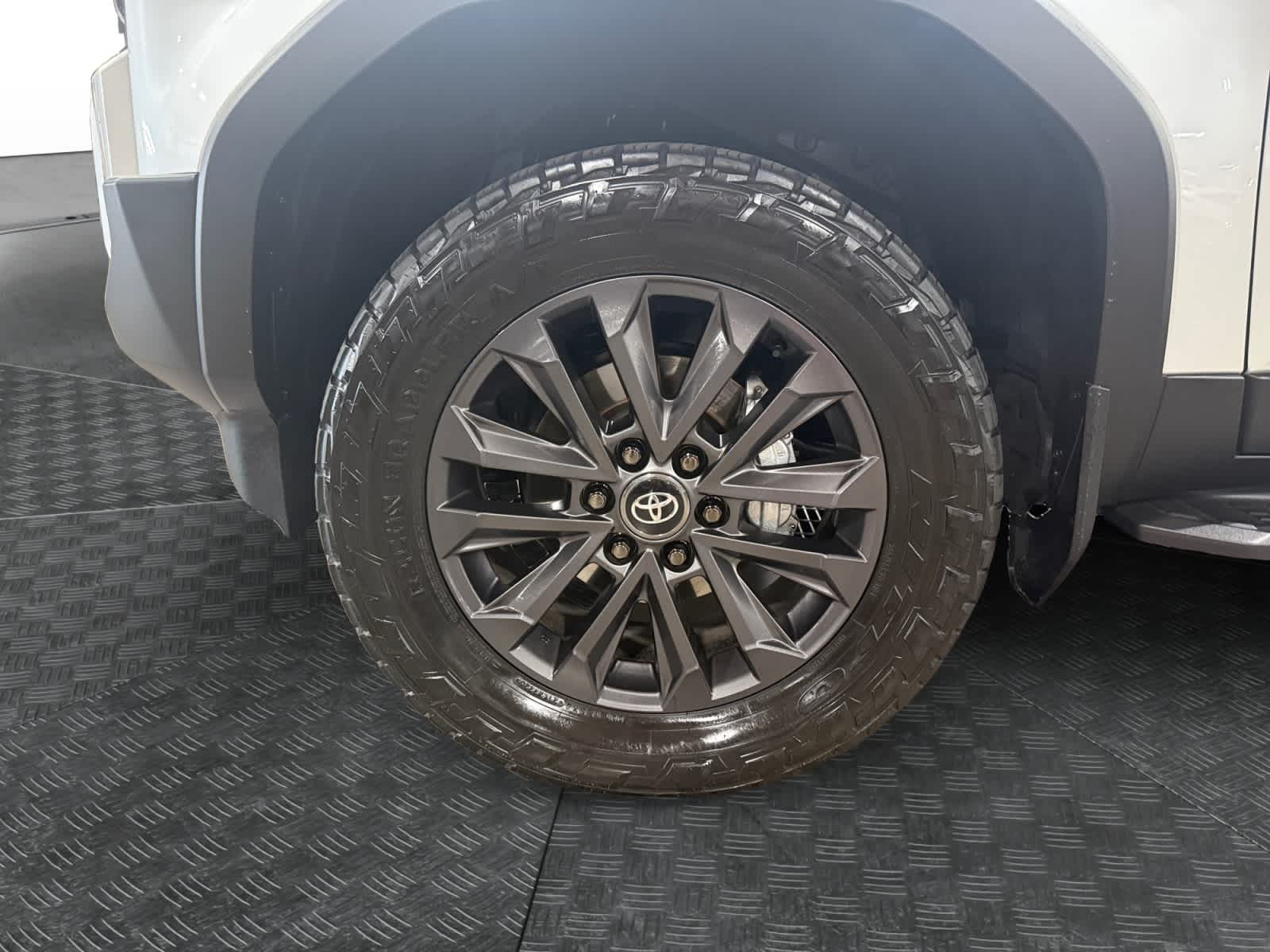 2026 Toyota Land Cruiser 4WD (Natl)