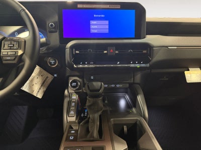 2025 Toyota Land Cruiser 4WD (Natl)