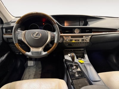 2013 Lexus ES 350 4dr Sdn