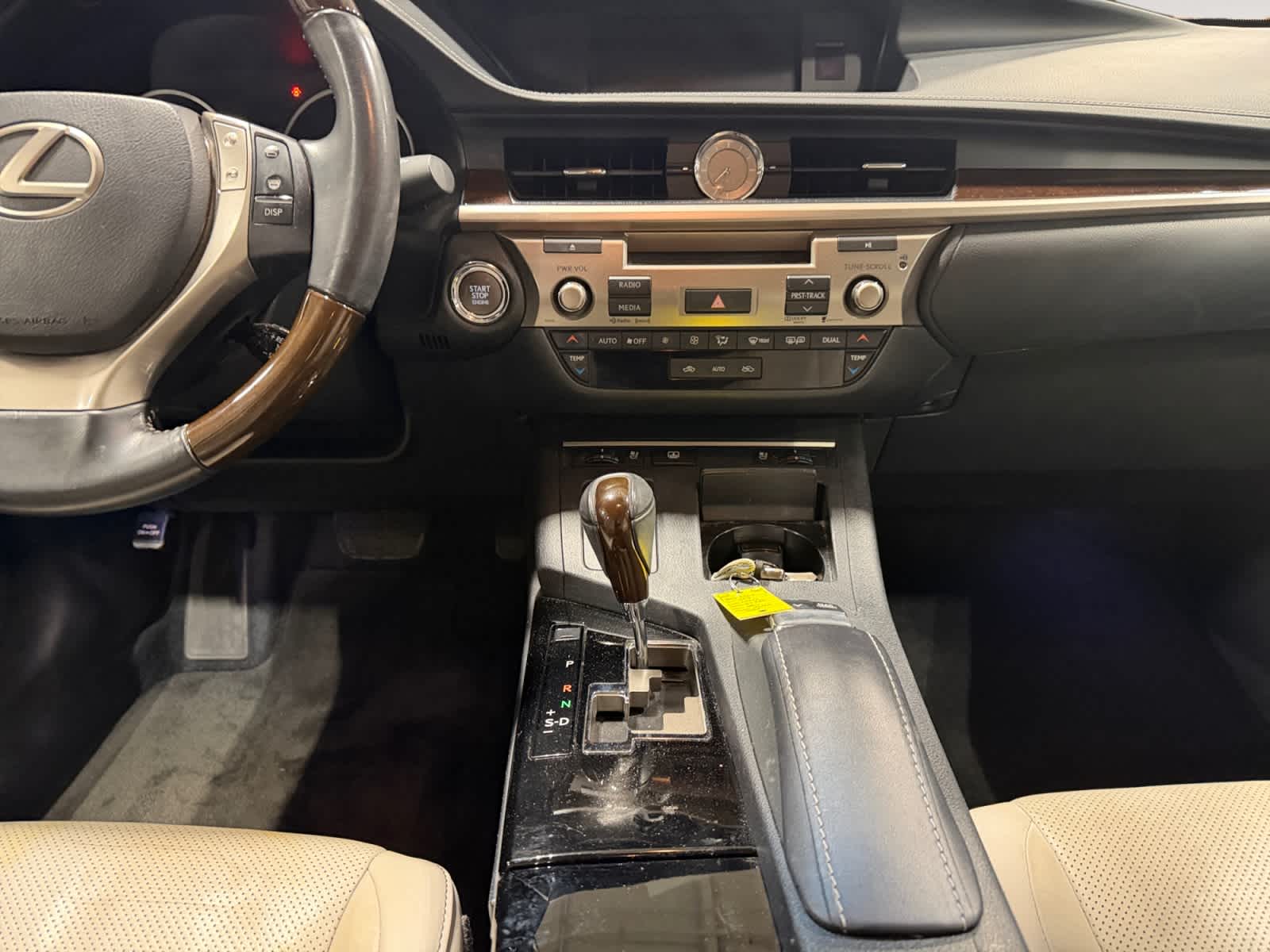 2013 Lexus ES 350 4dr Sdn