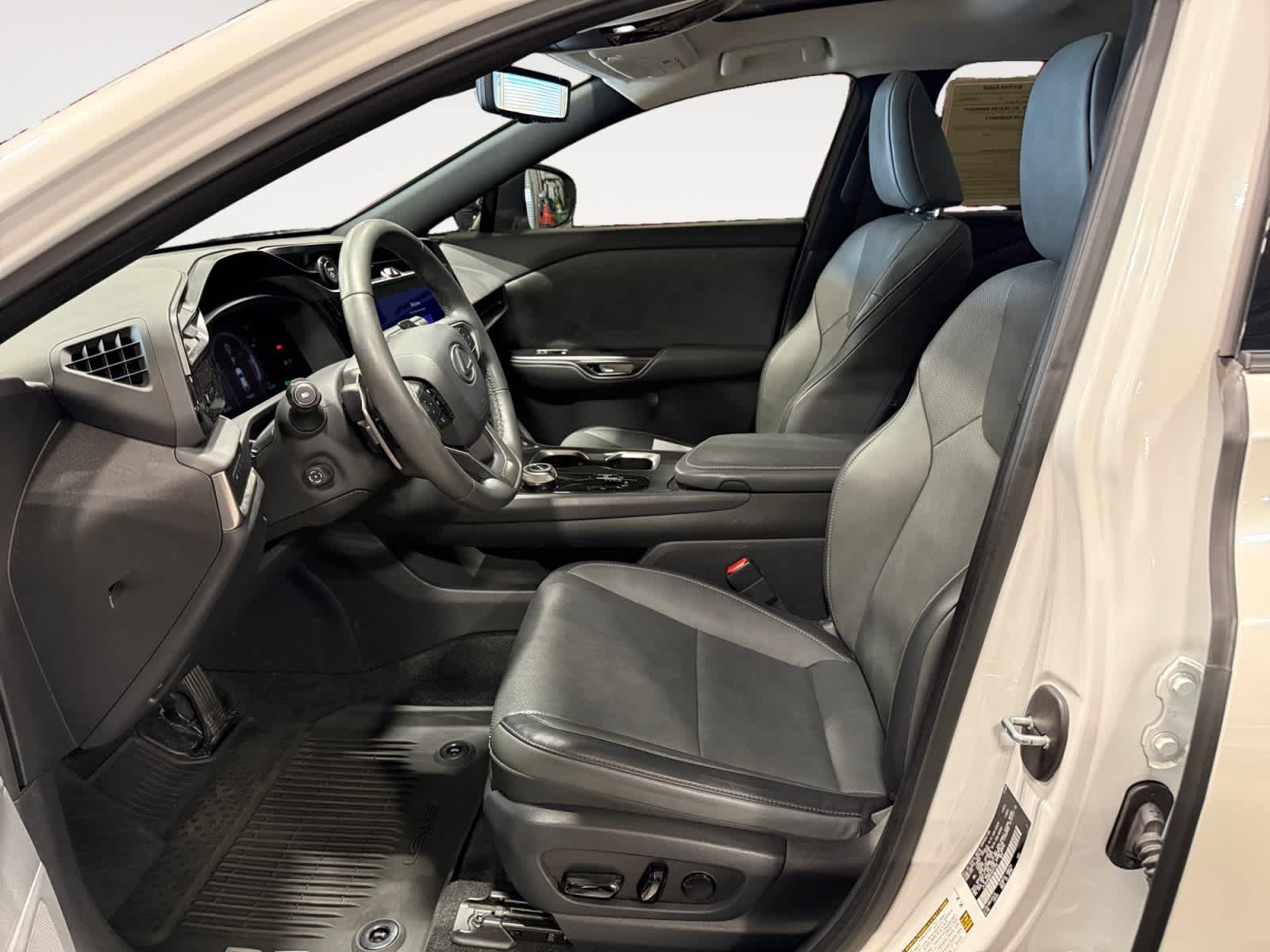 2023 Lexus RZ 450e Premium