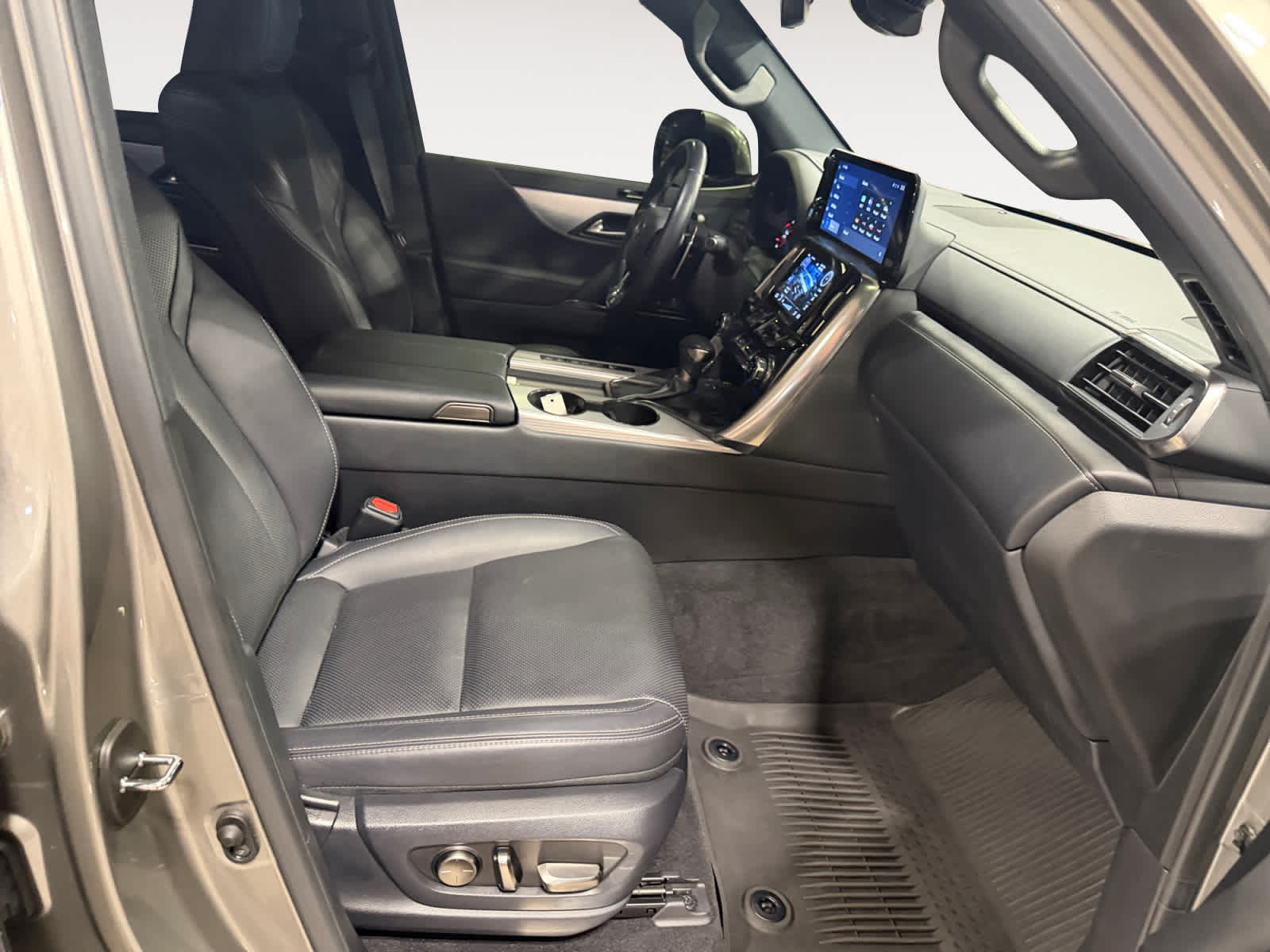 2023 Lexus LX 600 F SPORT