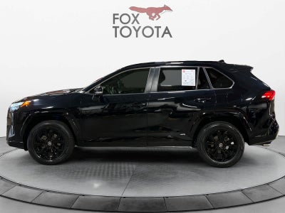 2022 Toyota RAV4 Hybrid SE