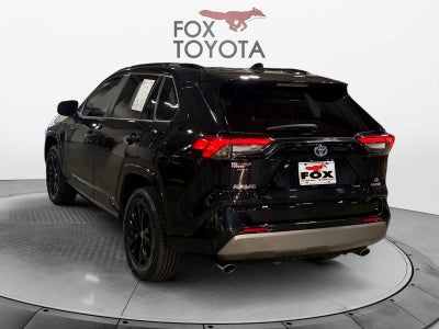 2022 Toyota RAV4 Hybrid SE