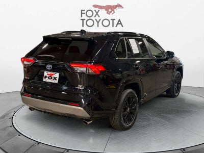 2022 Toyota RAV4 Hybrid SE