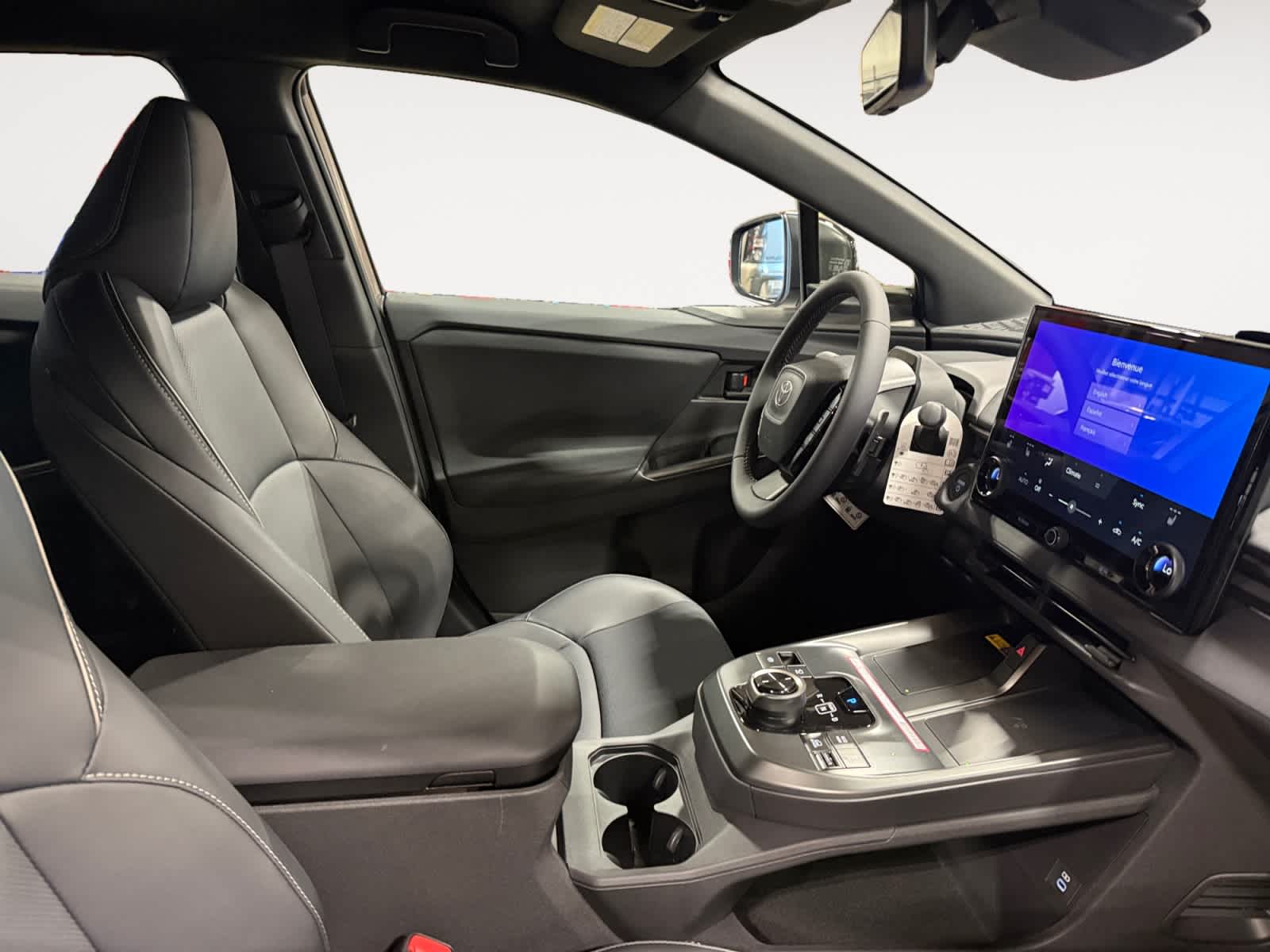 2026 Toyota bZ Woodland AWD (Natl)